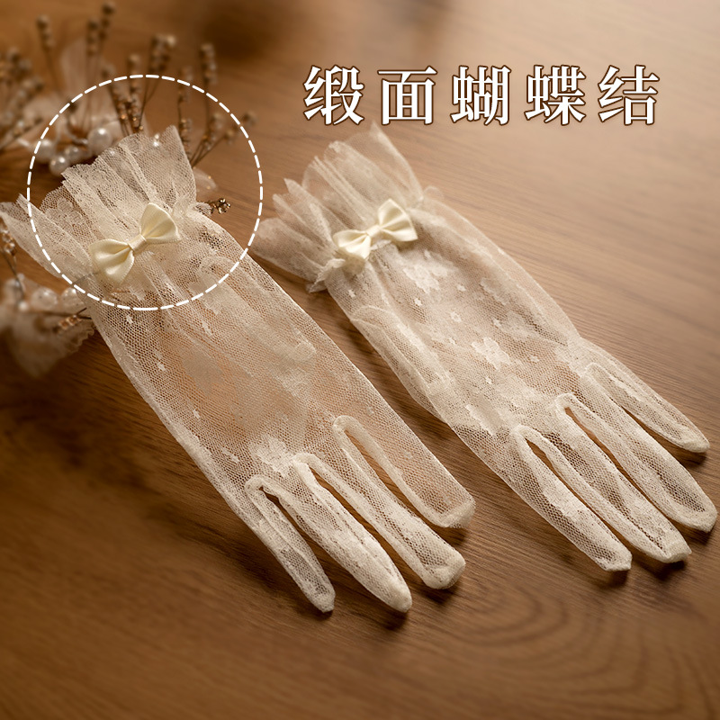 Gloves Vintage Lace Bow Short  - огляд і ціна Women'S Formal Accessories